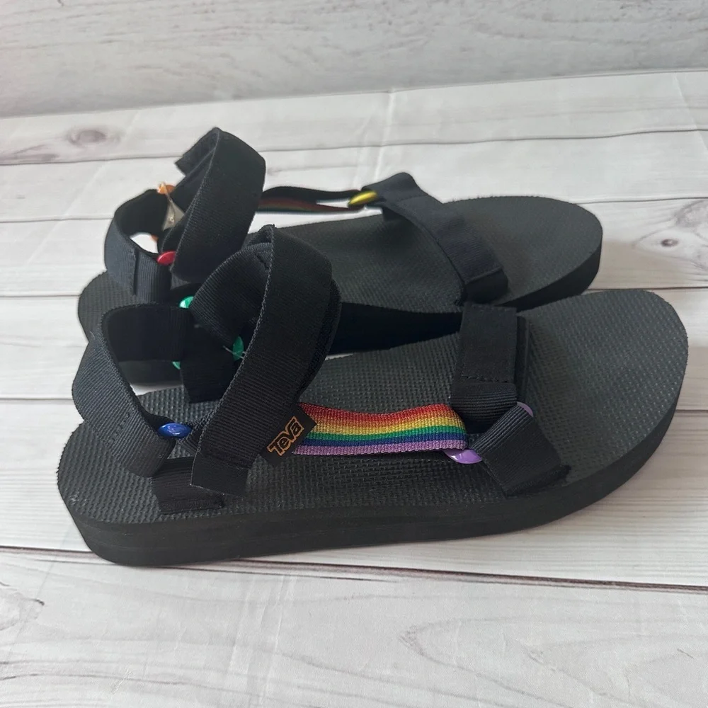 TEVA Universal Midform Pride Sandals | Men’s 11 | NWT Rainbow LGBTQ Comfortable